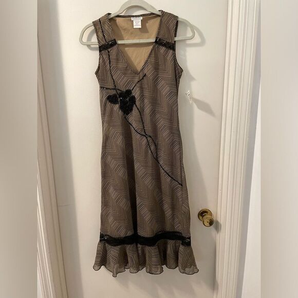 Charlotte Russe Dresses & Skirts - NWT Y2K CR Whimsigoth Fairy Tan Black Sleeveless V-neck Sequin Lace Midi Dress